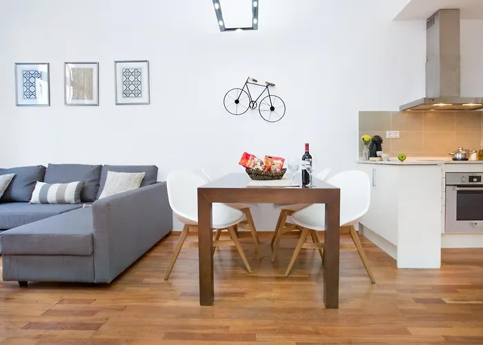 U-nique Balmes Apartmán *